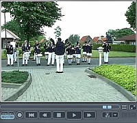 Video-Clip: Stndchen des Spielmannszuges am Seniorenheim im Rahmen des Cadenberger Schtzenfestes am Samstag, dem 28.06.2008 - Klick aufs Bild startet Download ...