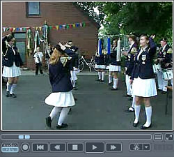 Video-Clip: Cadenberger Spielmannszug mit ''Huptling der Indianer'' beim Schtzenfest am Samstag, 27.06.2009 - Klick auf das Foto startet den Download ...