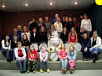 Gruppenfoto  des Cadenberger Spielmannszugs beim bungsabend am  11.4.07 - Klick vergrert